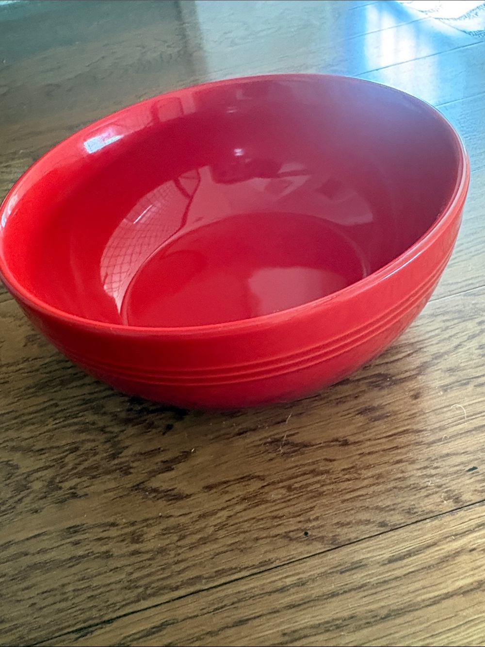 NWT Le Creuset San Francisco
Coupe Soup/Cereal Bowl 
770 ml Cerise